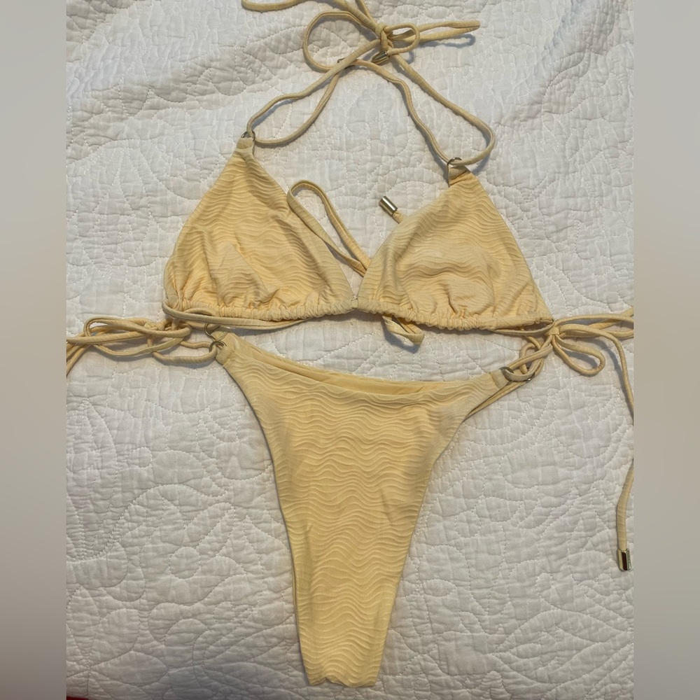 Monday Swimwear SET Palma Bikini Triangle String Swimsuit Yellow